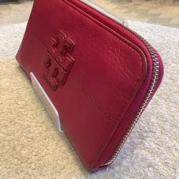 Beautiful Pink Tory Burch Zip Around Wallet - Picture 2 of 8